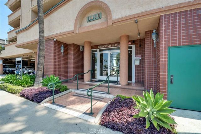 11410 Brookshire 316, Downey, CA 90241