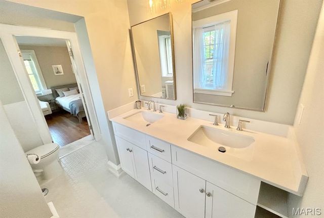 708 Audubon Drive, Clayton, MO 63105