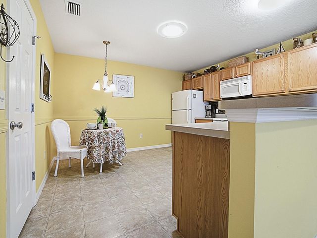 1692 INDIGO AVENUE, The Villages, FL 32162