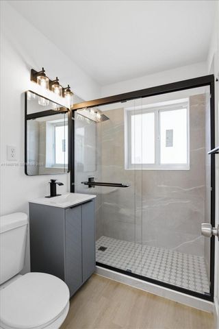 931 Chateau Park Dr, Fort Lauderdale, FL 33311