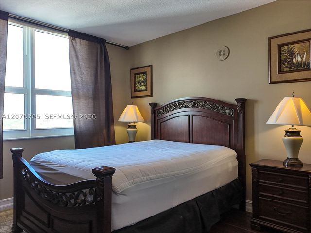 2665 SW 37th Ave 1112, Miami, FL 33133