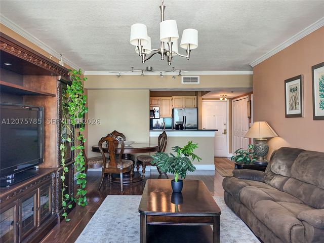 2665 SW 37th Ave 1112, Miami, FL 33133