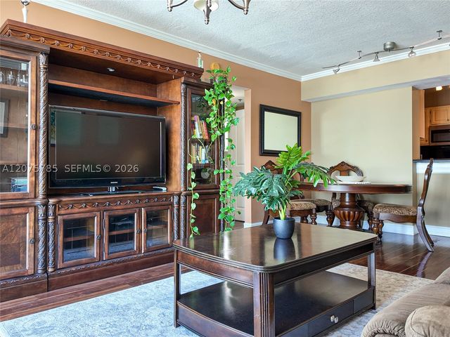 2665 SW 37th Ave 1112, Miami, FL 33133