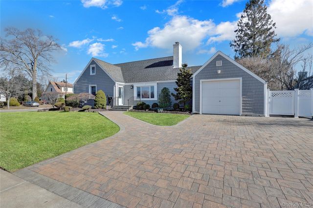 45 Gregory Avenue, Merrick, NY 11566