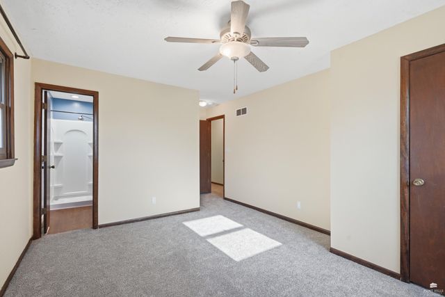 3105 Yolande Way, Manhattan, KS 66502