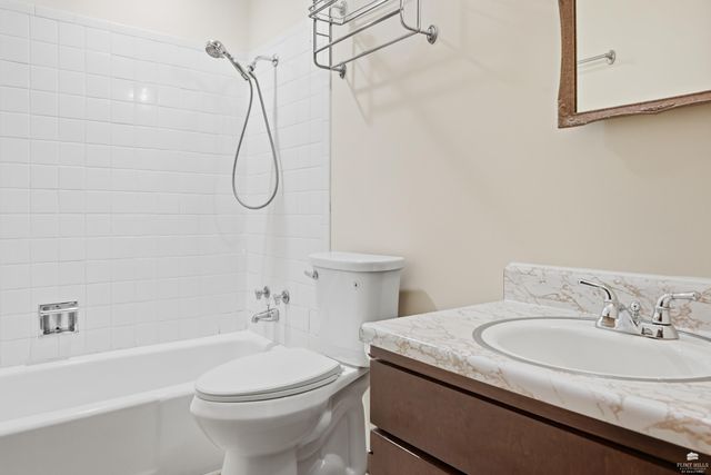 3105 Yolande Way, Manhattan, KS 66502