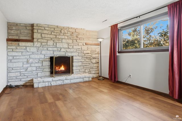 3105 Yolande Way, Manhattan, KS 66502