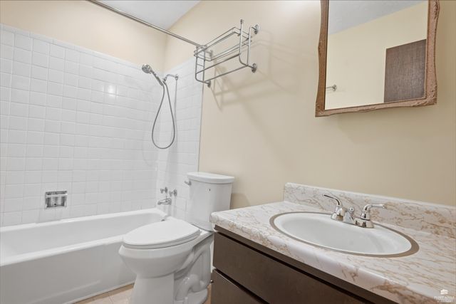 3105 Yolande Way, Manhattan, KS 66502