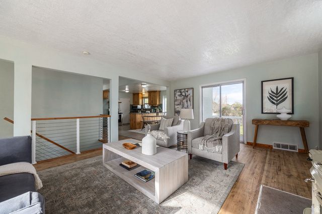 1358 E 6400 S, Salt Lake City, UT 84121