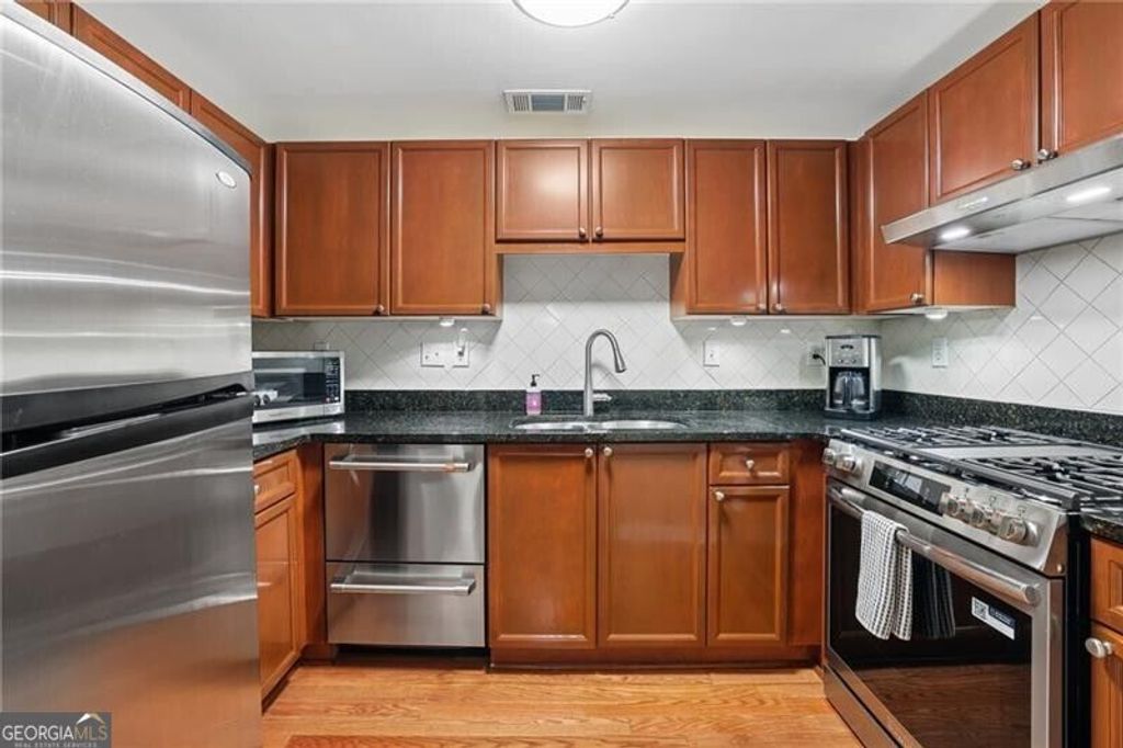 4254 River Green Drive NW 611, Atlanta, GA 30327 — photo 4