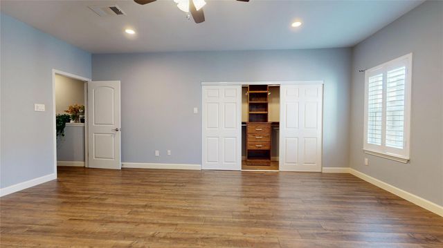 2984 Holly Hall Street, Houston, TX 77054