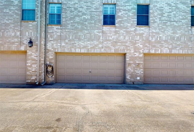 2984 Holly Hall Street, Houston, TX 77054