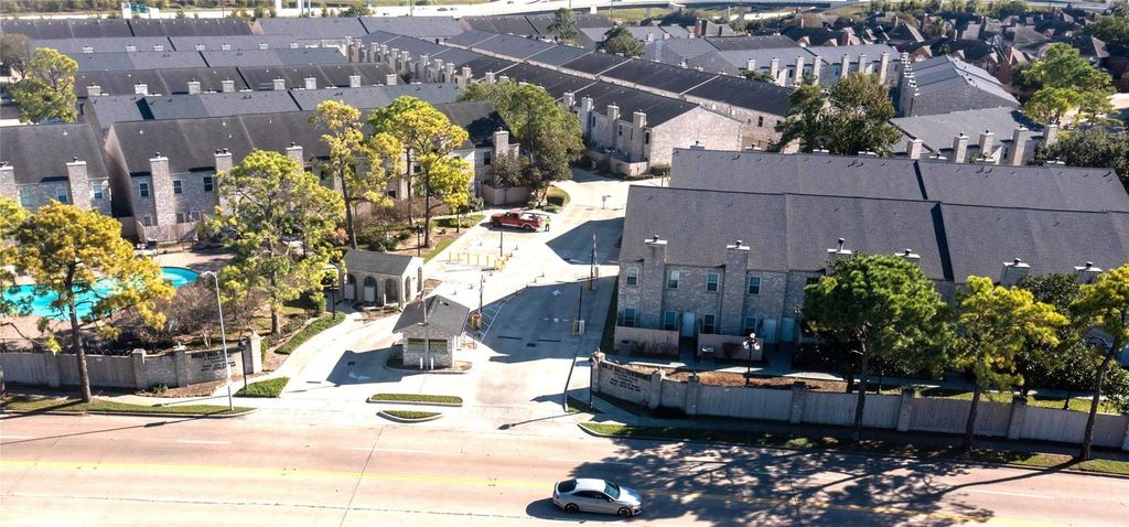 2984 Holly Hall Street, Houston, TX 77054