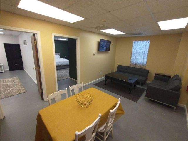 242 N 5th N Avenue A, B, 226, Rome, GA 30165