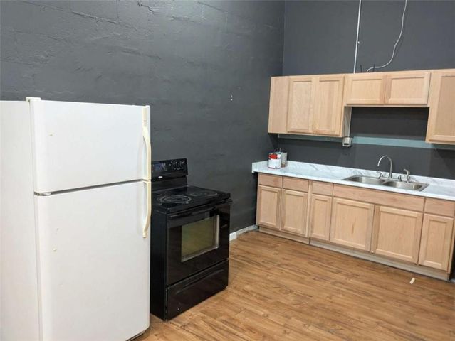 242 N 5th N Avenue A, B, 226, Rome, GA 30165