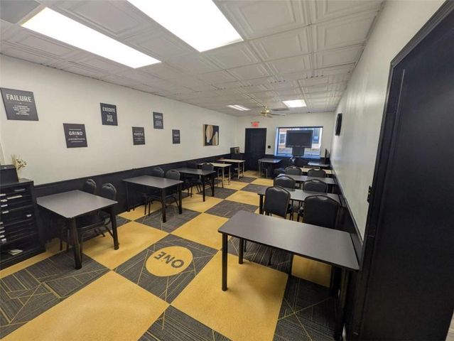 242 N 5th N Avenue A, B, 226, Rome, GA 30165