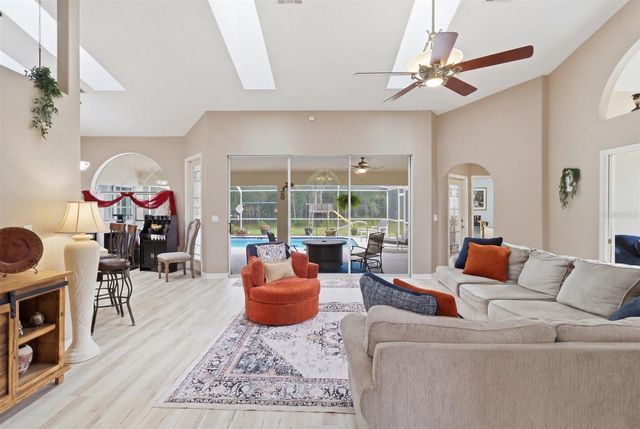 1131 E BLUEBIRD COURT, Hernando, FL 34442