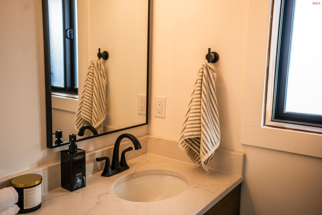 102 Chutes Lane, Sandpoint, ID 83864 photo 20