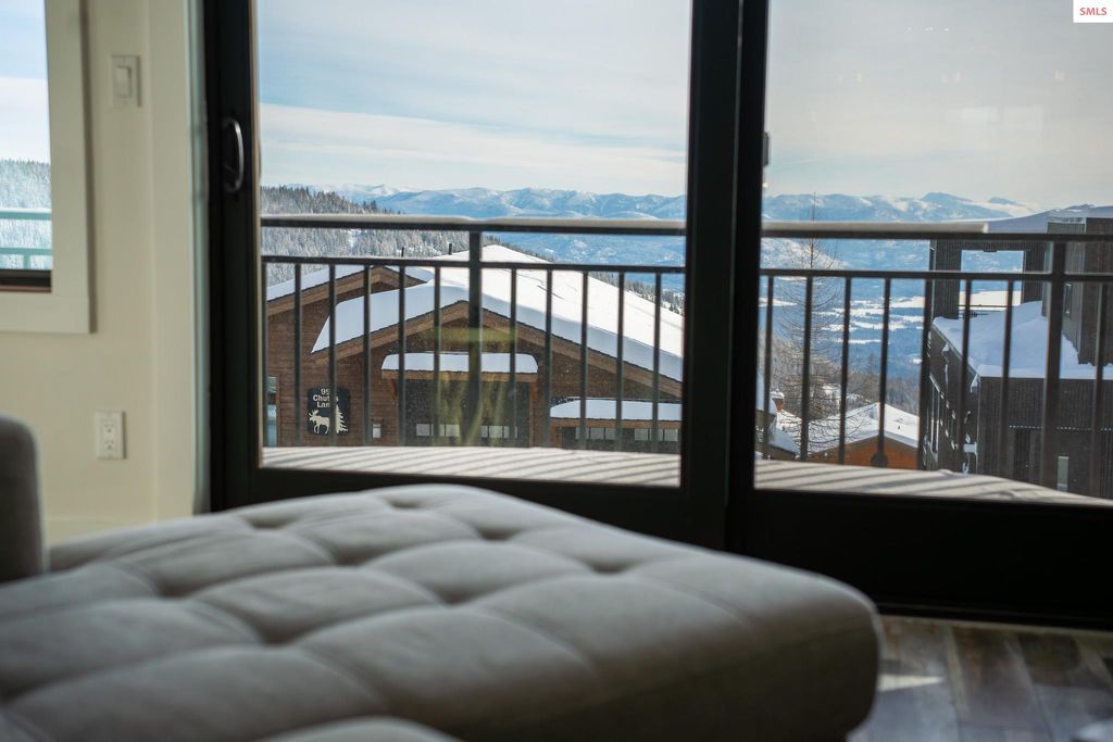 102 Chutes Lane, Sandpoint, ID 83864 photo 3