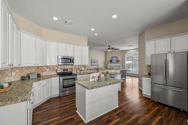 20434 Willow Trace Drive, Cypress, TX 77433