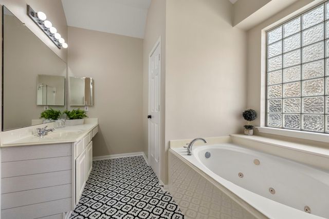 20434 Willow Trace Drive, Cypress, TX 77433