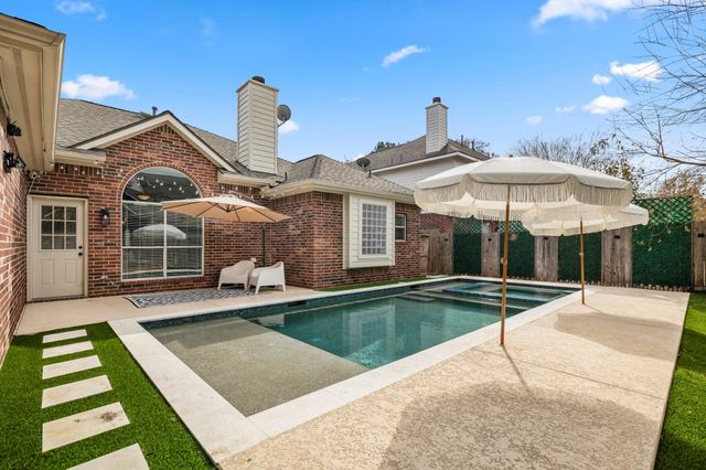 20434 Willow Trace Drive, Cypress, TX 77433