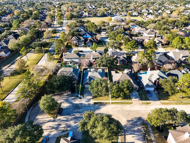 20434 Willow Trace Drive, Cypress, TX 77433