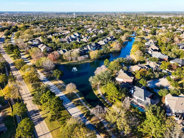 20434 Willow Trace Drive, Cypress, TX 77433