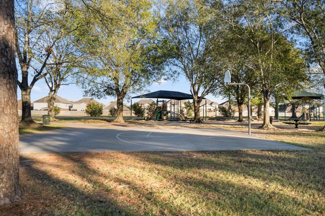 20434 Willow Trace Drive, Cypress, TX 77433