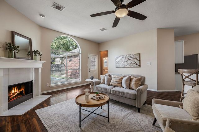 20434 Willow Trace Drive, Cypress, TX 77433