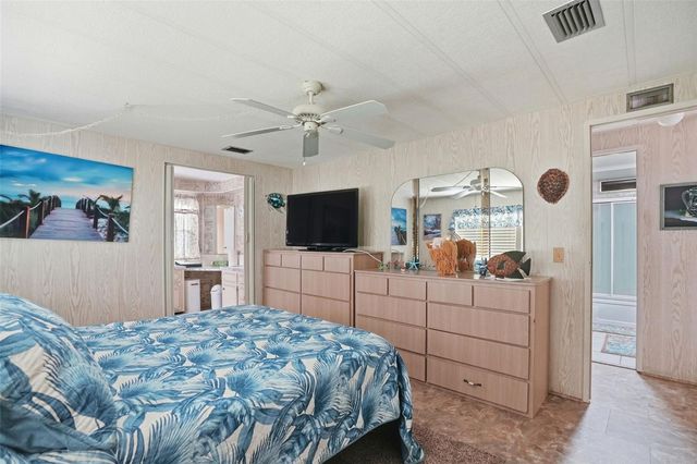 8496 HIGHPOINT BOULEVARD, Brooksville, FL 34613