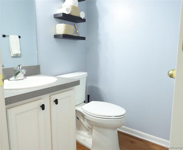 43072 Bradley Drive, Belleville, MI 48111