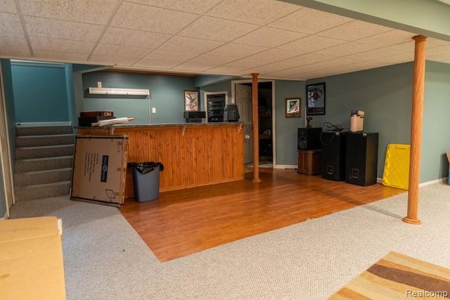 43072 Bradley Drive, Belleville, MI 48111