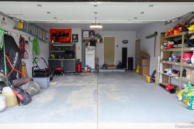 43072 Bradley Drive, Belleville, MI 48111