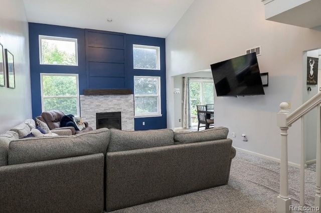 43072 Bradley Drive, Belleville, MI 48111