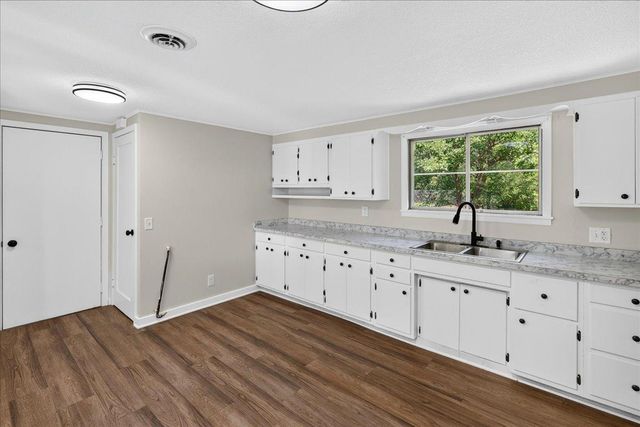 6281 Brunswick Avenue N, Brooklyn Park, MN 55429