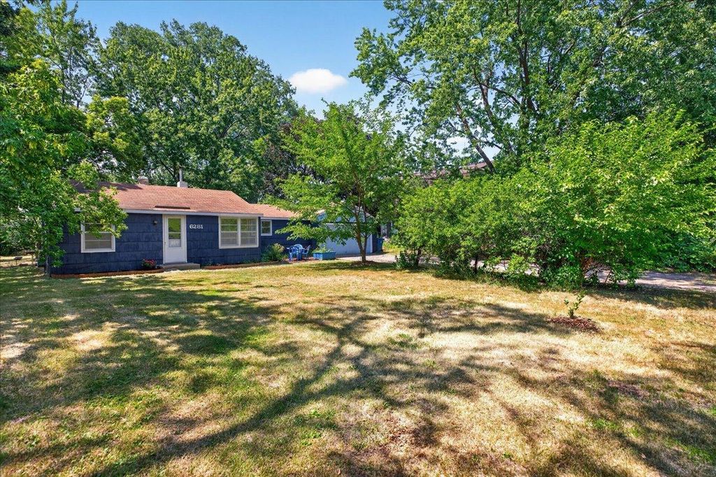 6281 Brunswick Avenue N, Brooklyn Park, MN 55429