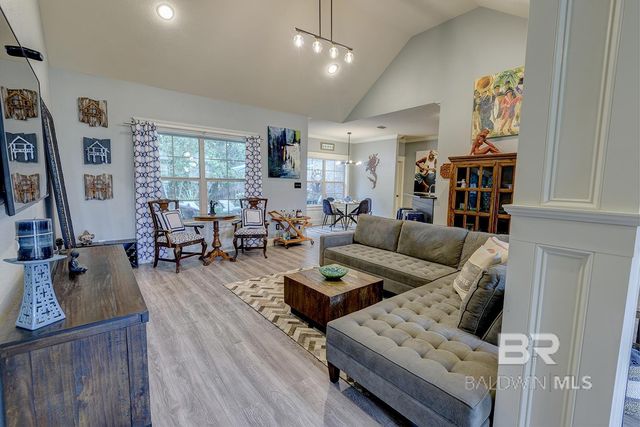 20752 Southwood Street, Fairhope, AL 36532