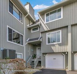 5 Island View Way 2, Sea Bright, NJ 07760