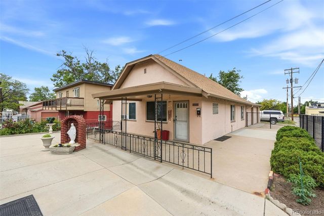 2940 W 42nd Avenue, Denver, CO 80211