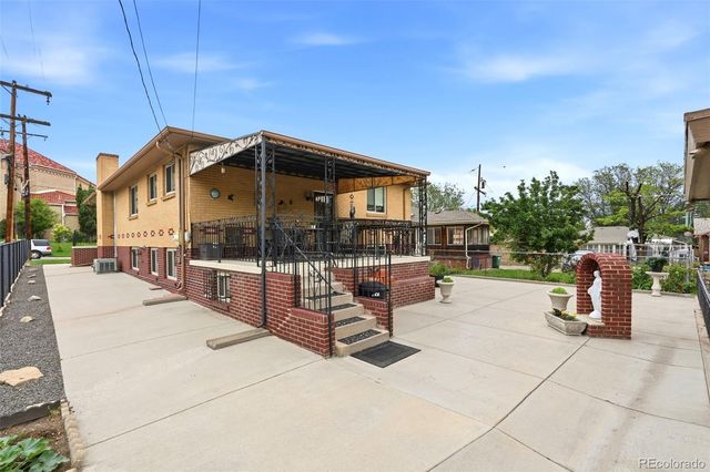 2940 W 42nd Avenue, Denver, CO 80211