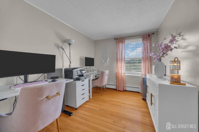 71 Pine Street, Spotswood, NJ 08884