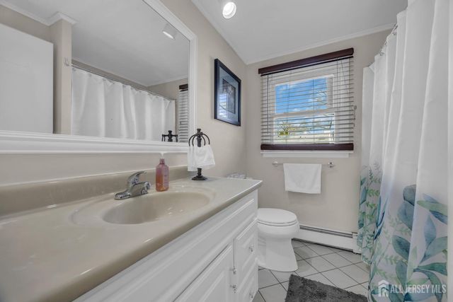 71 Pine Street, Spotswood, NJ 08884