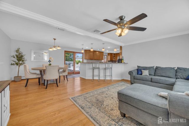 71 Pine Street, Spotswood, NJ 08884