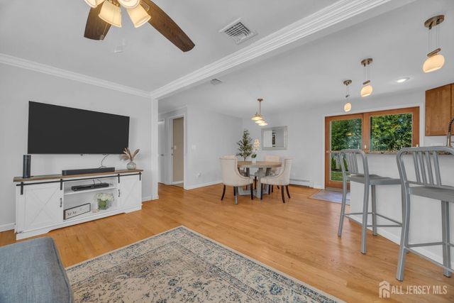 71 Pine Street, Spotswood, NJ 08884