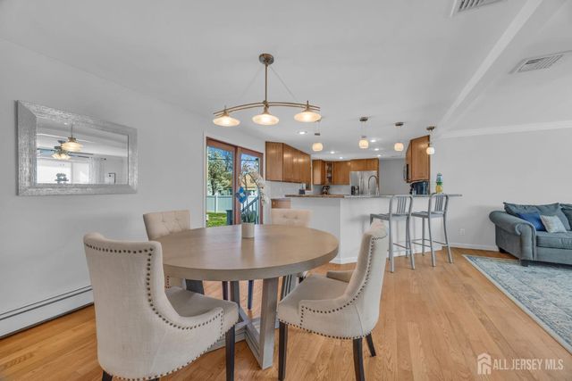 71 Pine Street, Spotswood, NJ 08884