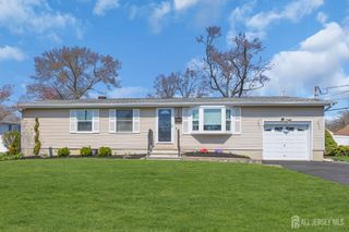 71 Pine Street, Spotswood, NJ 08884