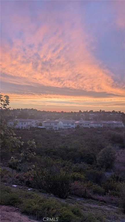 1724 Valley Oak Way, Oceanside, CA 92056 — exterior