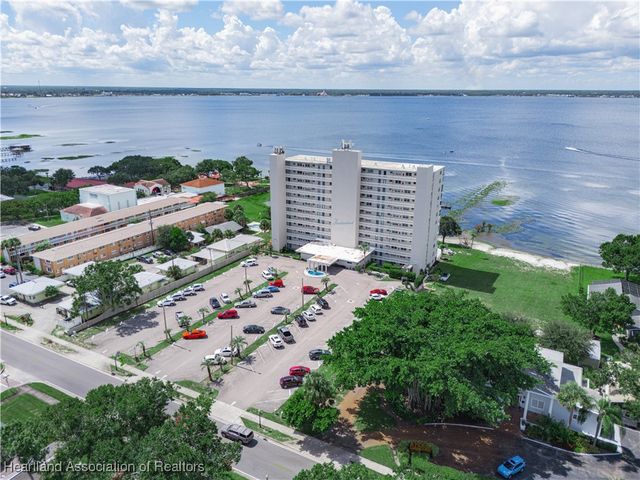 2131 Lakeview Drive 204, Sebring, FL 33870