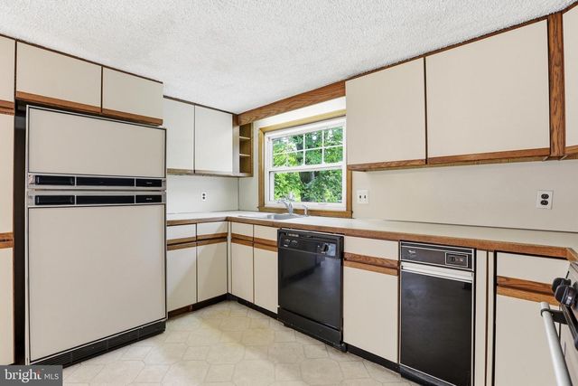1413 PEDEN AVE, West Deptford, NJ 08093